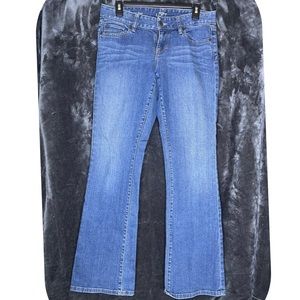 Ann Taylor LOFT Curvy Boot Cut Jeans